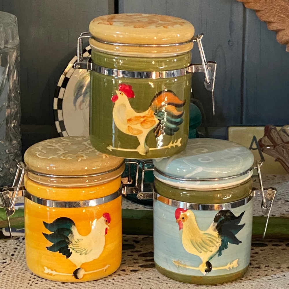 3 Country Mini Chicken Containers